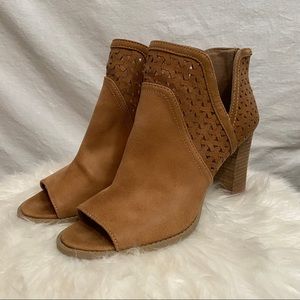 Report Brown Peep Toe Thick Heels